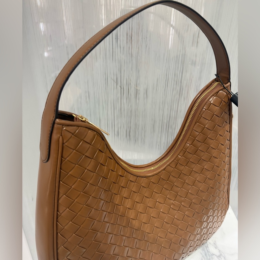 MICHAEL KORS Nayla Medium Woven Shoulder Bag - Picture 6 of 10
